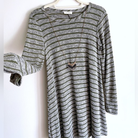 Knit Simple Dress with Long Sleeves and Horizontal Stripes and Built In Necklace - Picture 1 of 6